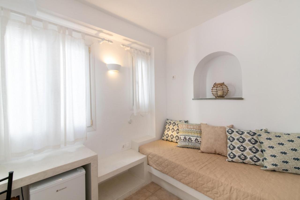 Argiro Hotel Tinos Bagian luar foto