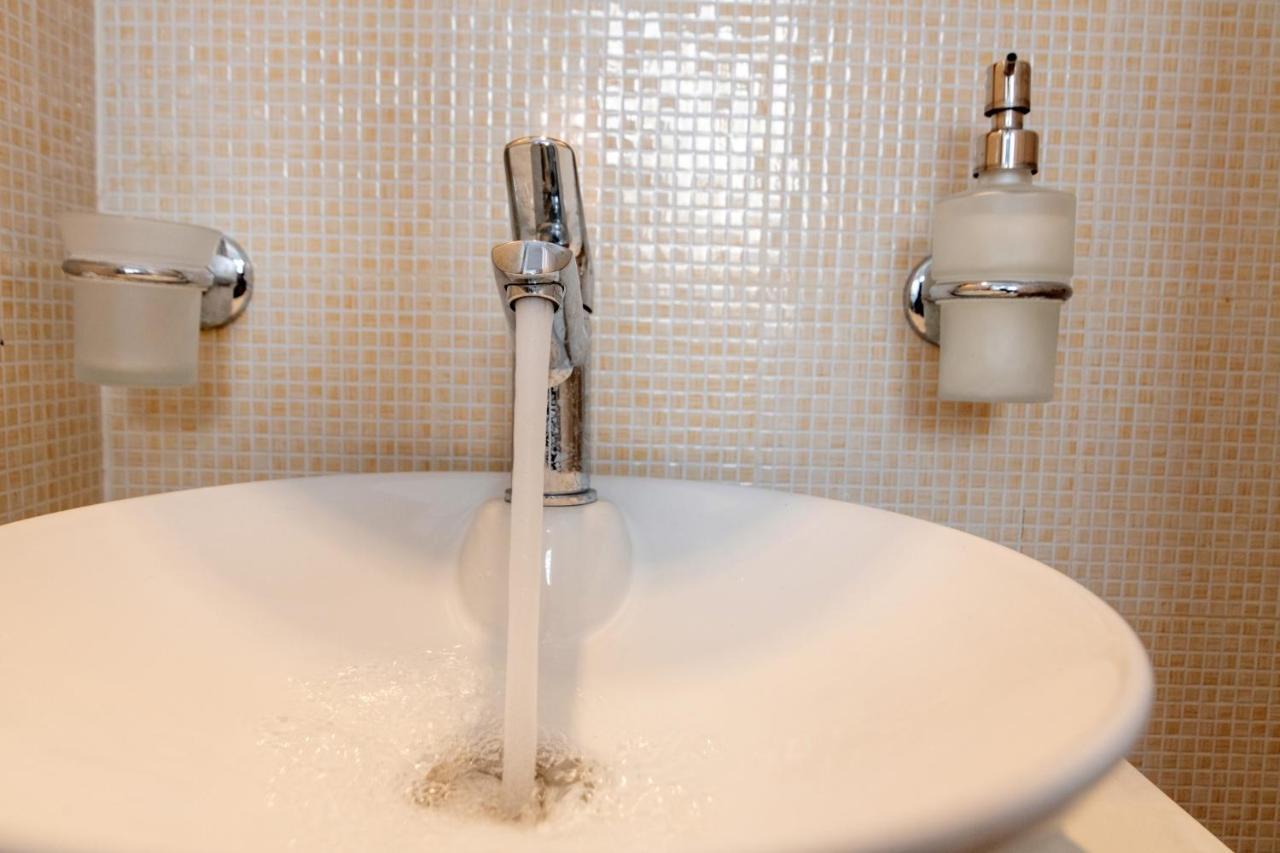 Argiro Hotel Tinos Bagian luar foto